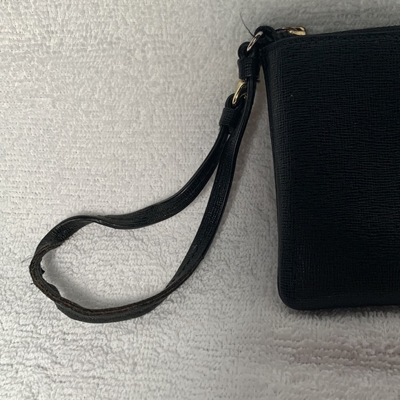 COACH JET BLACK WRISTLET - Picture 3 of 10